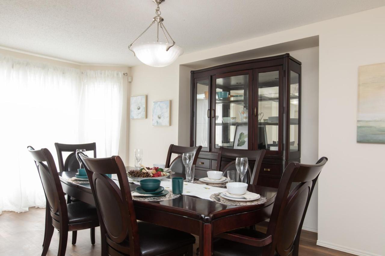Elegant 6 Bedroom House Near U Of Manitoba Вінніпег Екстер'єр фото